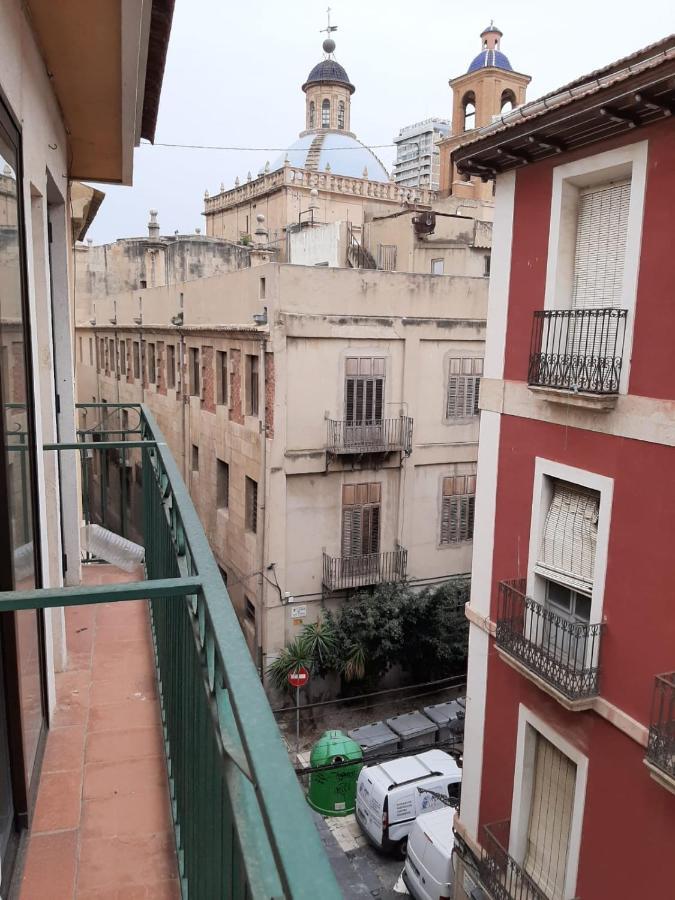 La Basilica Apartaments Gam อาลิกันเต ภายนอก รูปภาพ